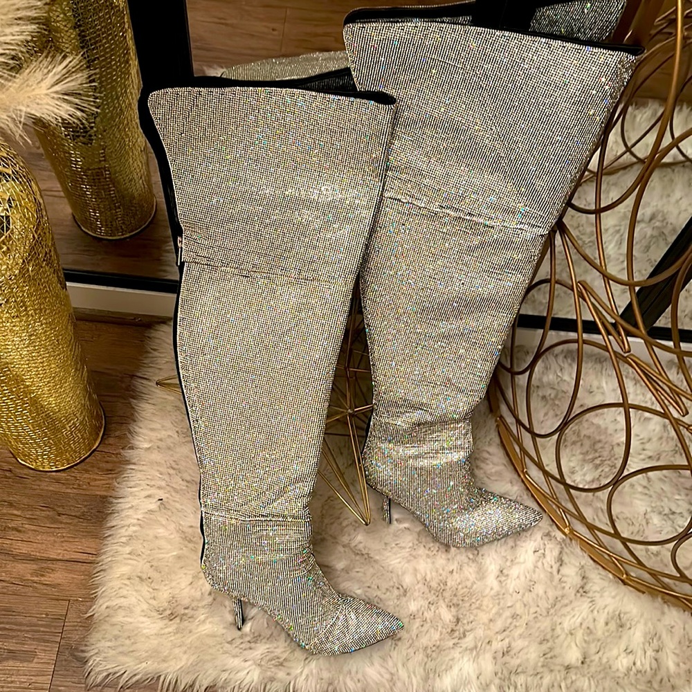 Women’s Thigh High Diamond Rhinestone Boots New! Size 11 Comfortable